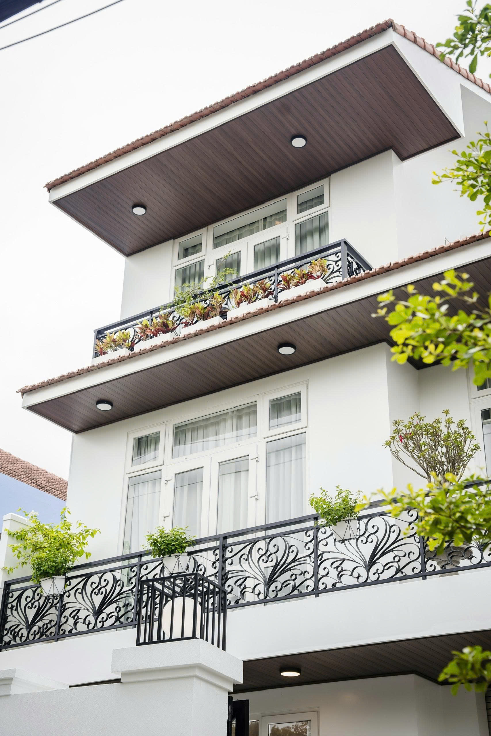 Ban công mặt tiền Fairy's House Huế